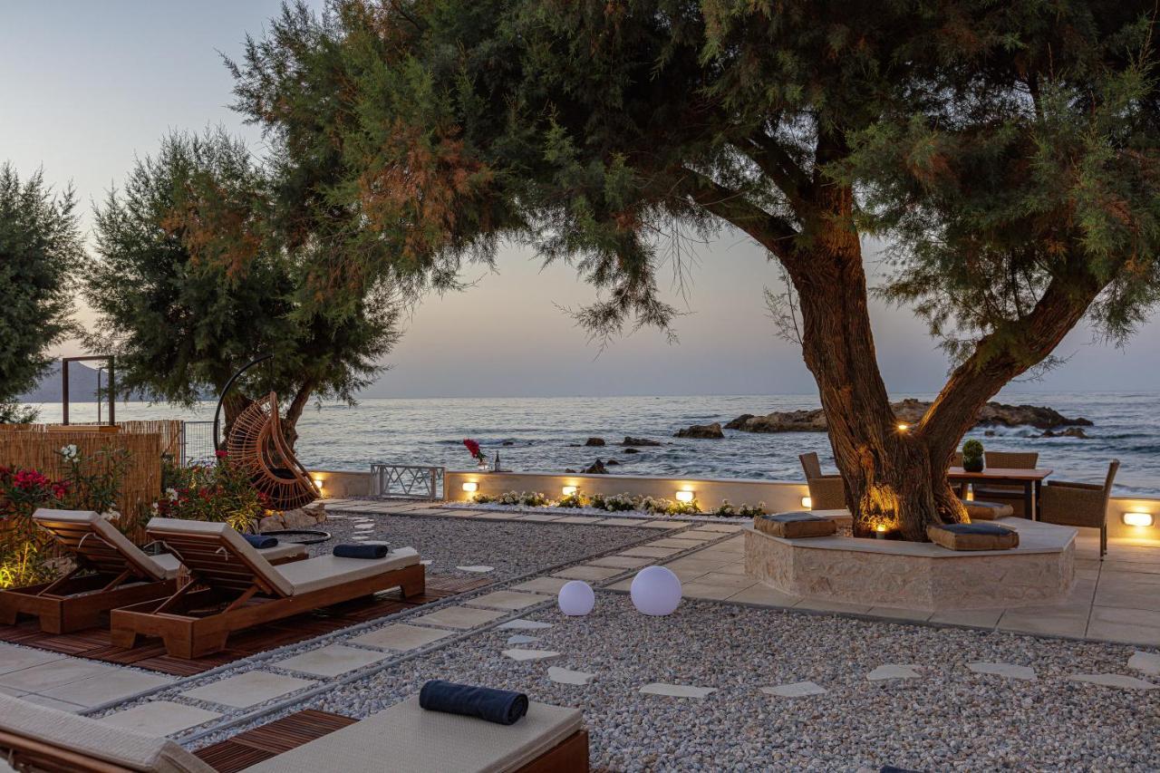 Villa Seashell -Wonderful Newly Renovated Villa On The Beach Galatas  Ngoại thất bức ảnh