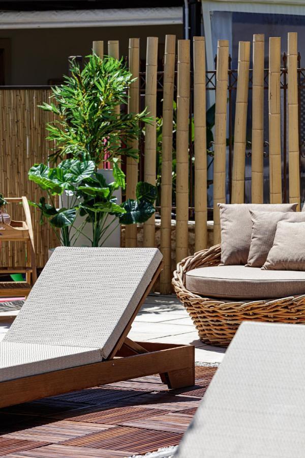 Villa Seashell -Wonderful Newly Renovated Villa On The Beach Galatas  Ngoại thất bức ảnh
