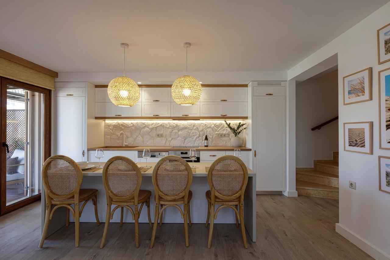 Villa Seashell -Wonderful Newly Renovated Villa On The Beach Galatas  Ngoại thất bức ảnh